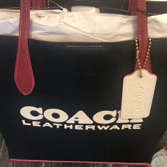 NWT Coach Tote - Picture 7 of 7